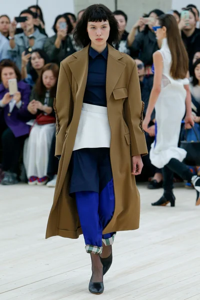 Look 5